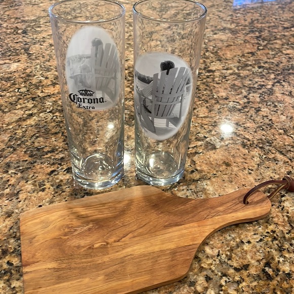His n Hers Corona beer glasses Muskoka chairs Adirondack cottage cabin chalet - Picture 2 of 4